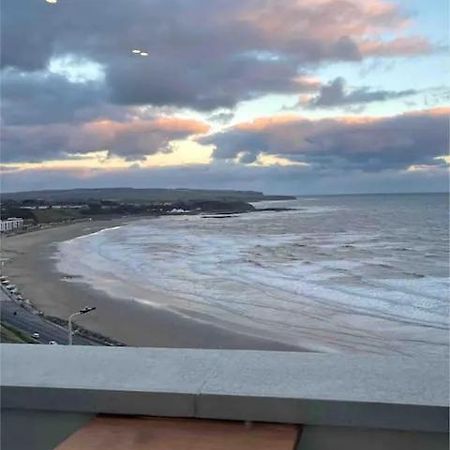 Spectacular 2 Bedroom Balcony Sea View Flat Scarborough Eksteriør billede