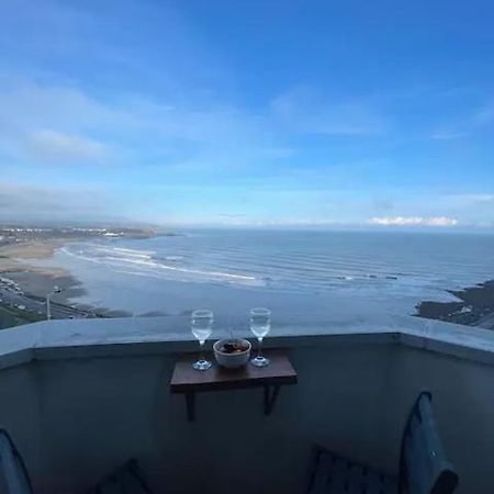 Spectacular 2 Bedroom Balcony Sea View Flat Scarborough Eksteriør billede
